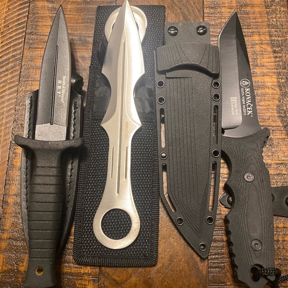 Lot of 5 Fixed blade knives